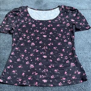 SHEIN Black and Pink Floral Short Sleeve Tee